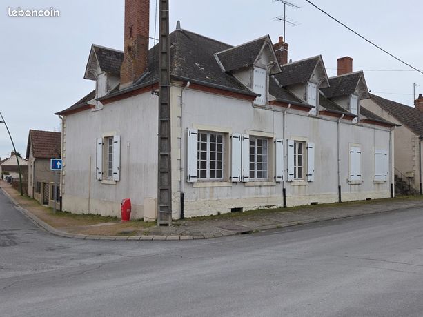 Maison 13 pièces 211 m²