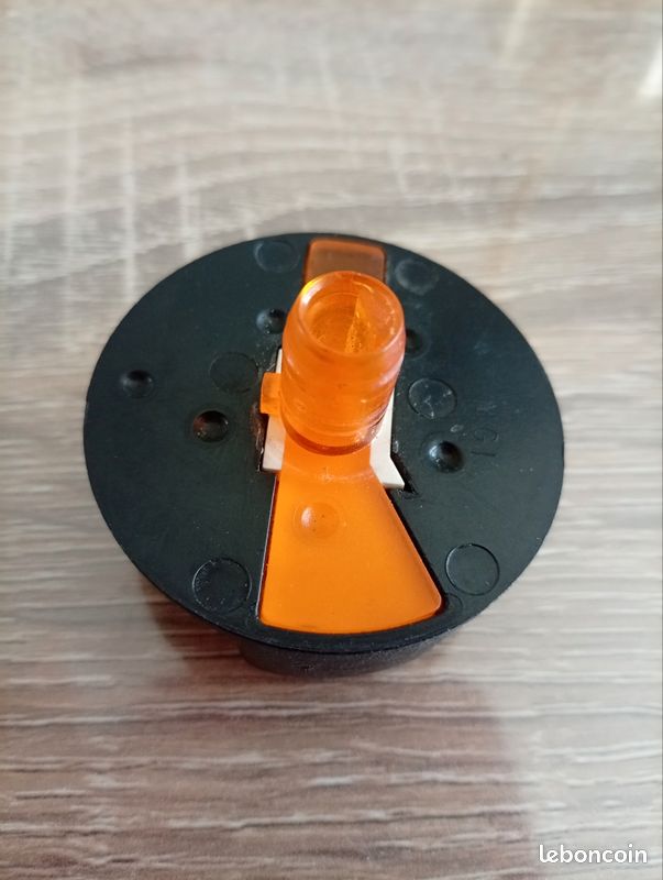Bouton chauffage ventilation origine 205 GTI AM 88, TBE (image 2)