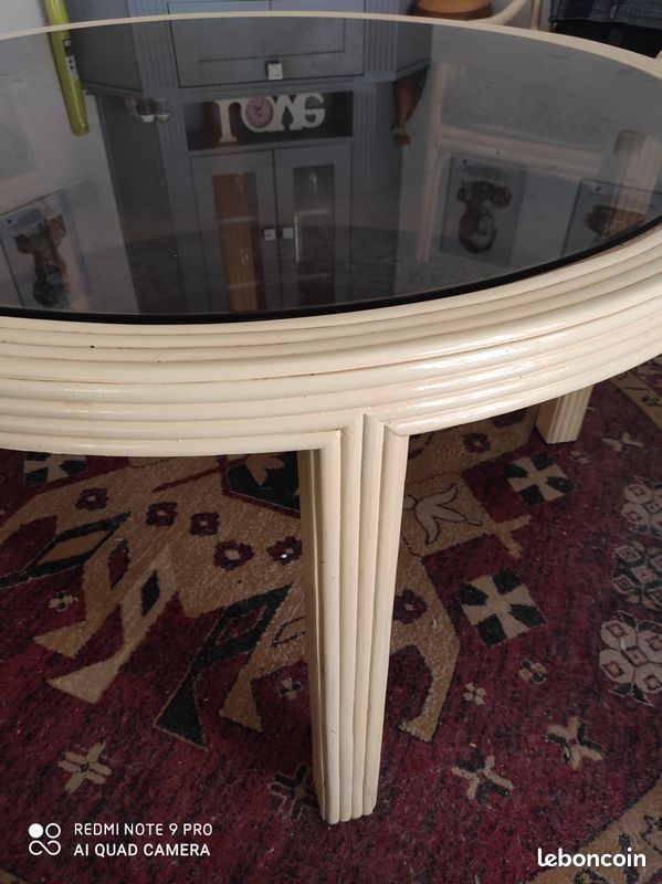 Table ronde en bois plateau en verre (image 2)