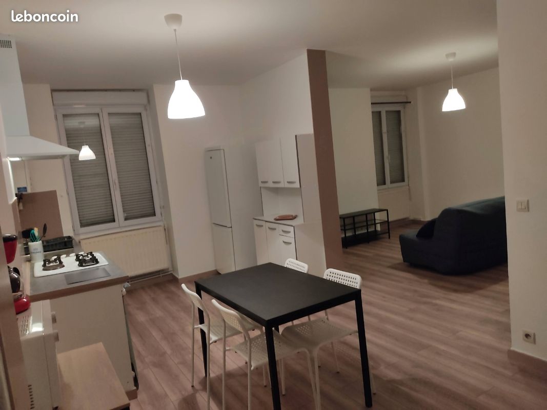 Appartement 3 pièces 70 m² · à Saint-Étienne · 70 m² · 75 000 €