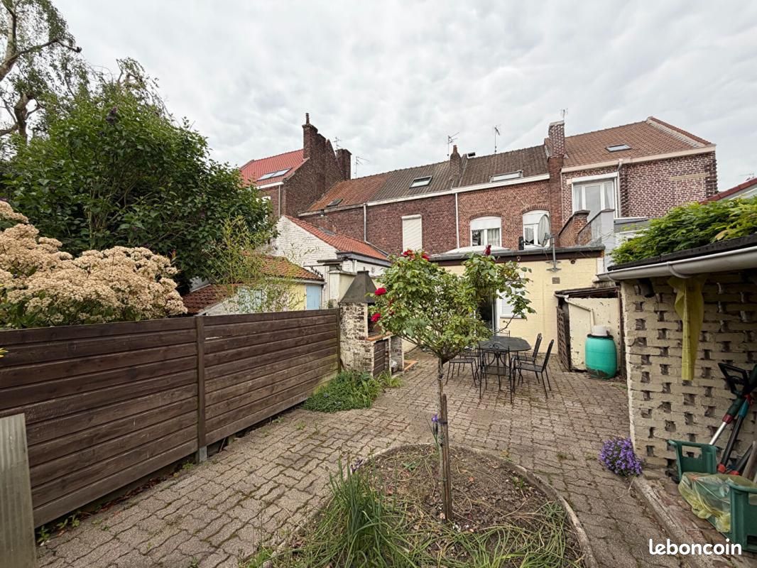 Maison 5 pièces 107 m² · à Croix · 107 m² · 346 000 €