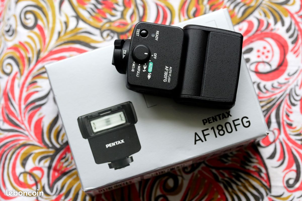 Mint] flash canon speedlite 420ex proche etat neuf avec hou à Paris