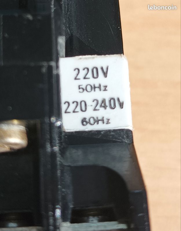 Relai CA2-DN 122 Télémécanique 220V (image 4)