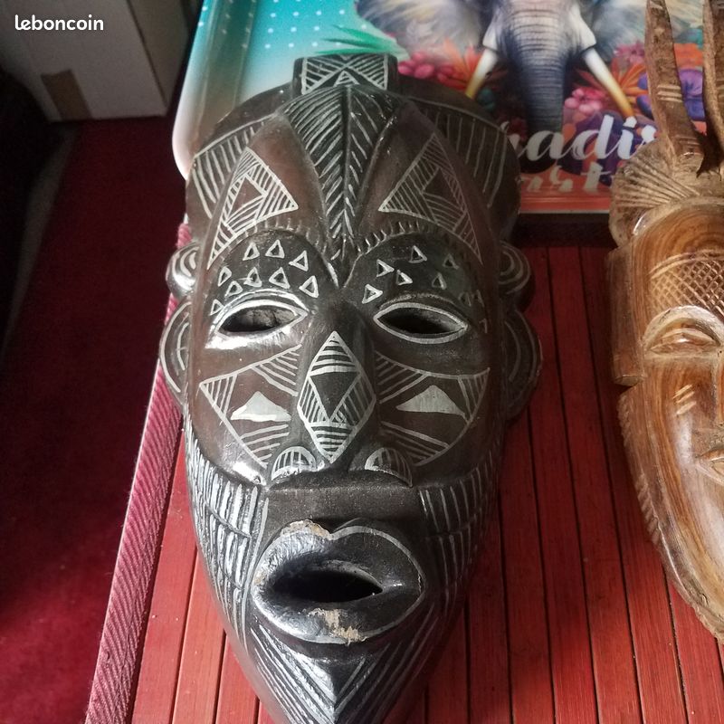 Plus de 10 000 images de Masque Africains et de Masque