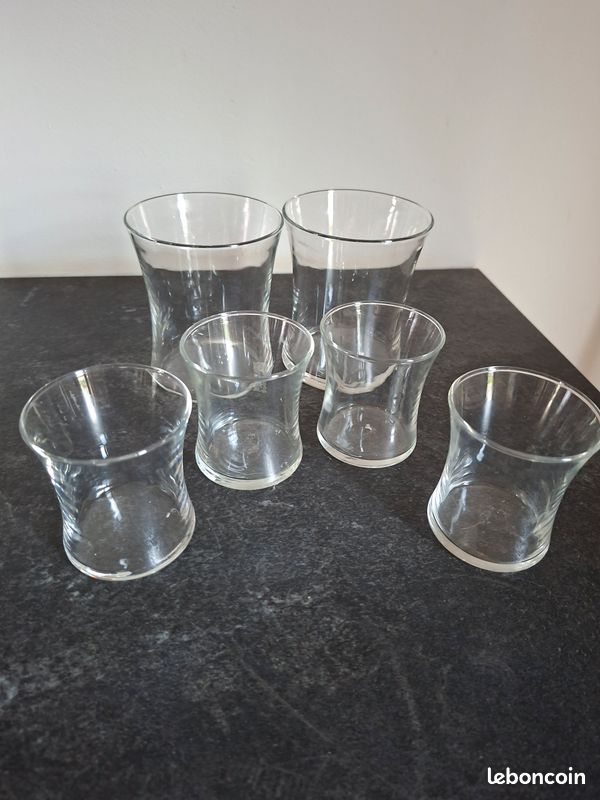 Pot en verre (image 1)
