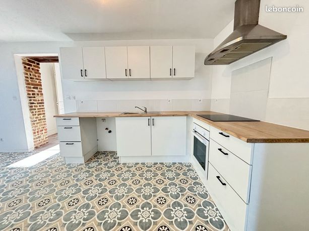 Maison entièrement rénovée à neuf – 3 chambres – Jardin – Vieux-Condé – 143.000