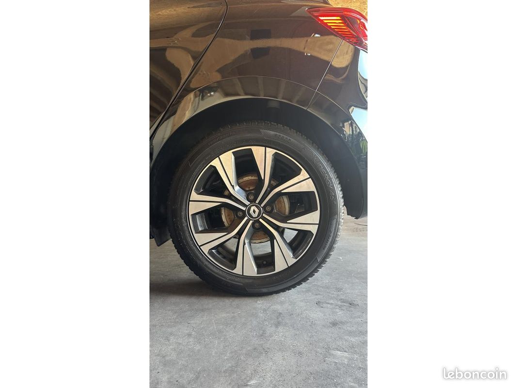 RENAULT CLIO 1.6 E-Tech Hybride - 140 / Boîte Auto / Limited / Suivi / Carplay / Garantie (image 20)