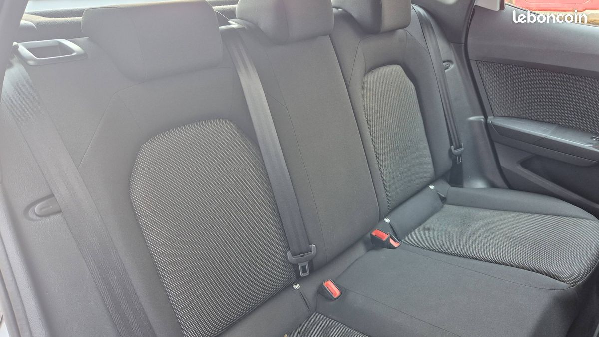 SEAT Arona 1.0 EcoTSI 115 ch Start/Stop DSG7 Xcellence (image 12)