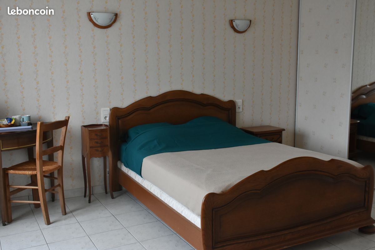 Chambre avec salle d'eau et WC privatif, accès indépendant (image 1)