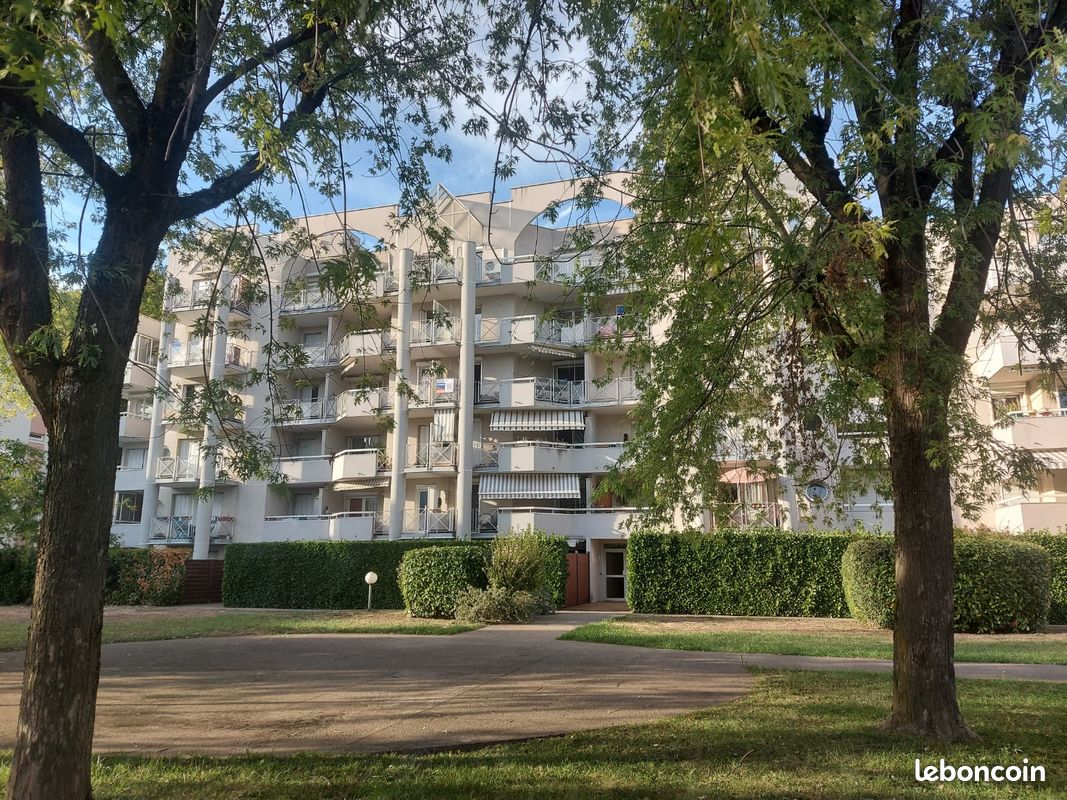 Appartement 4 pièces 92 m² · à Grenoble · 92 m² · 272 000 €