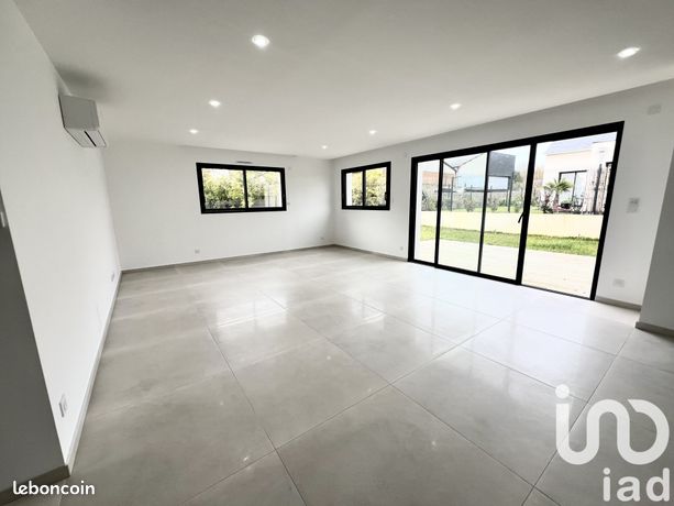 Propriété 7 pièces 177 m²