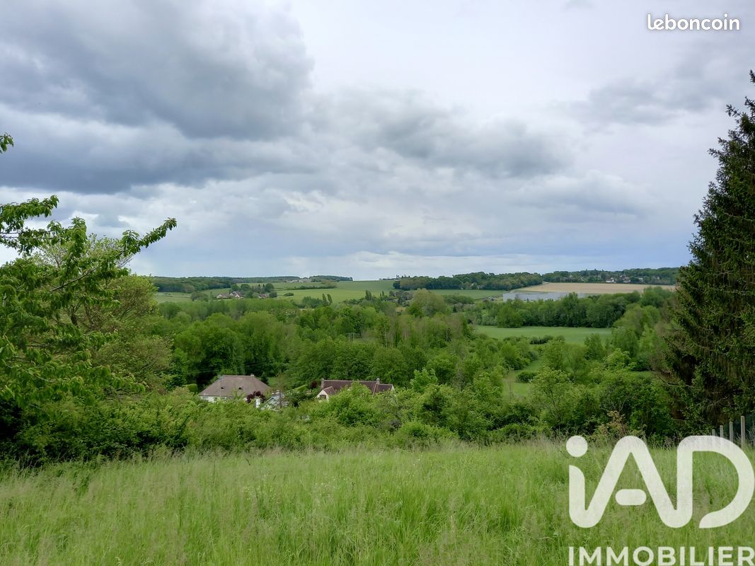 Terrain 1596 m² · à Château-Renard · 1 596 m² · 30 000 €