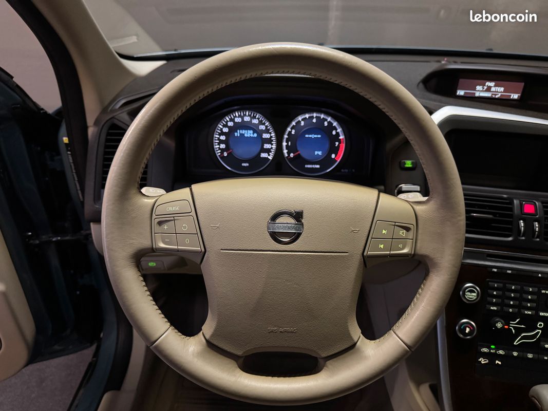 Volvo XC60 T6 AWD 286 cv SUMMUM (image 8)