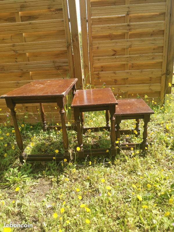 Tables gigogne (image 1)