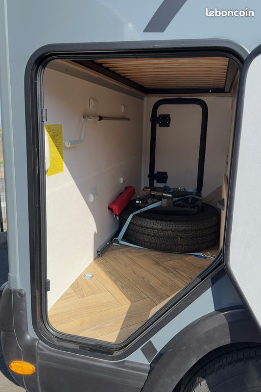 CHAUSSON S514 ETAPE LINE - 6.24m | Camping-car Profilé Compact Occasion (image 12)