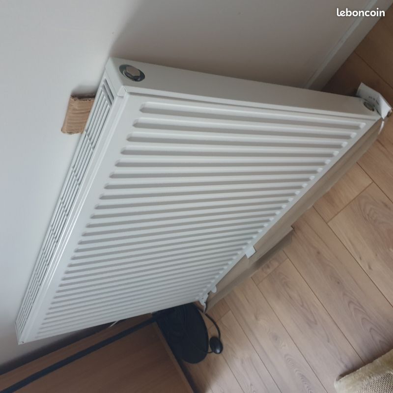 Radiateur acier (image 1)