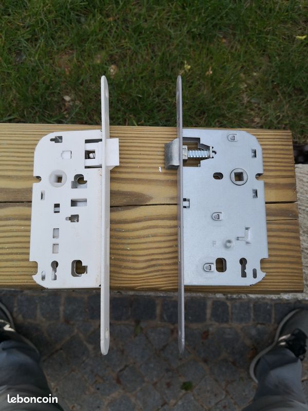 Serrure de portes intérieures (image 1)