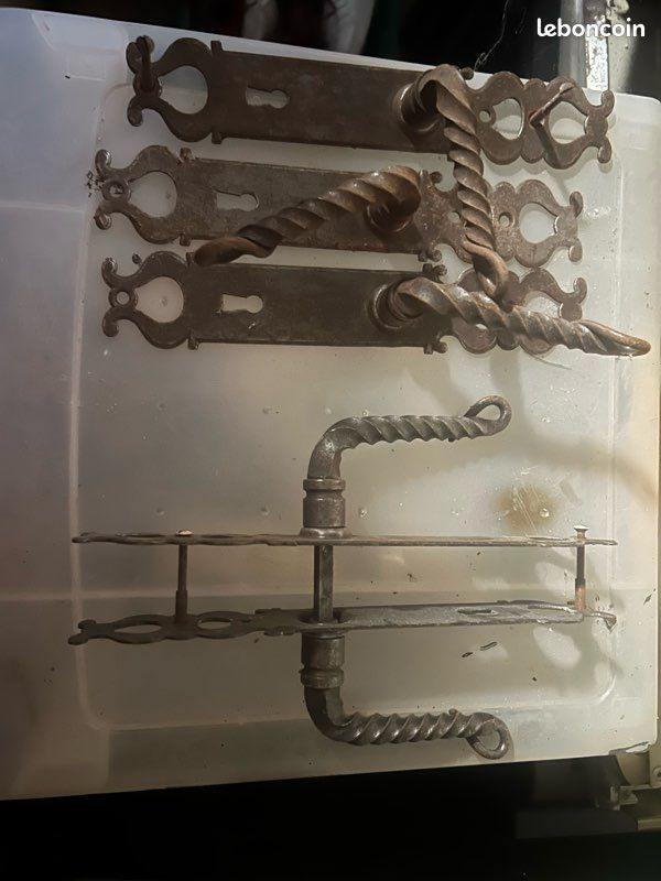 Poignets de porte (image 1)