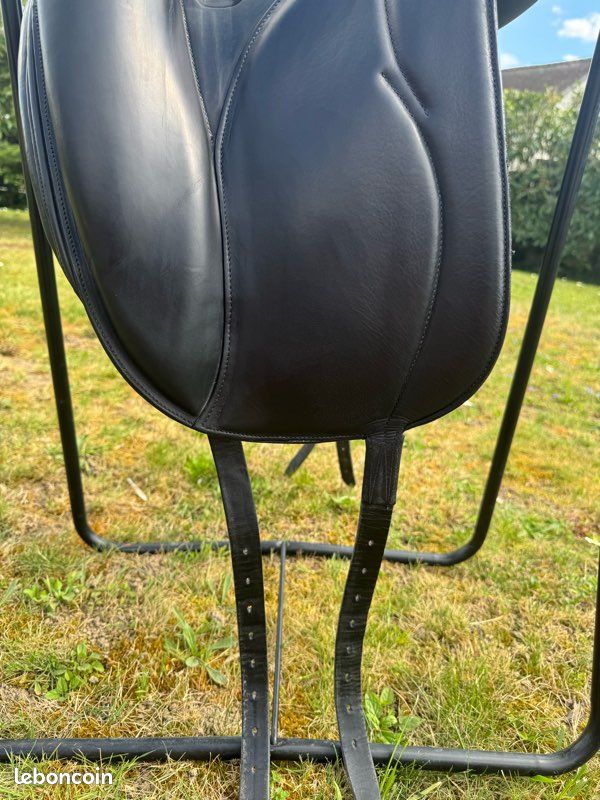 Selle dressage devoucoux Malika Lab (image 13)