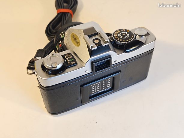 LOT Minolta XG-9 Argentique + 2 Objectifs : 50 Mm F/1.7 Rokkor Et Zoom Tokina
