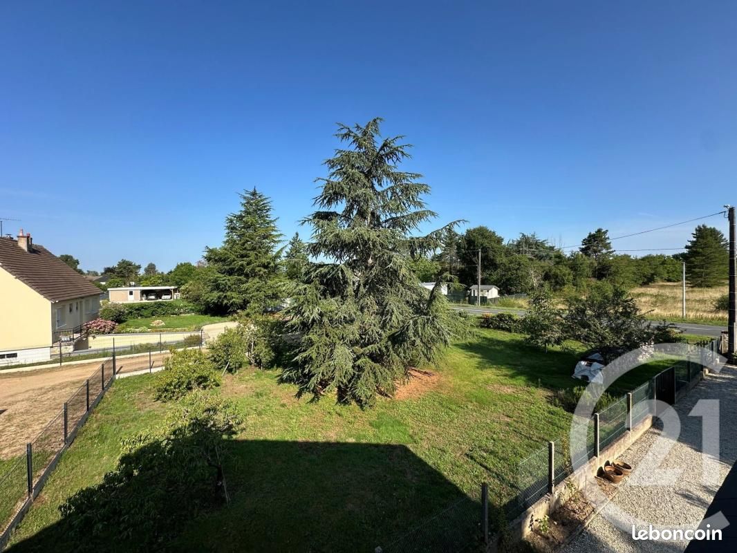 Terrain 553 m² Chateauneuf Sur Loire · à Châteauneuf-sur-Loire · 76 300 €