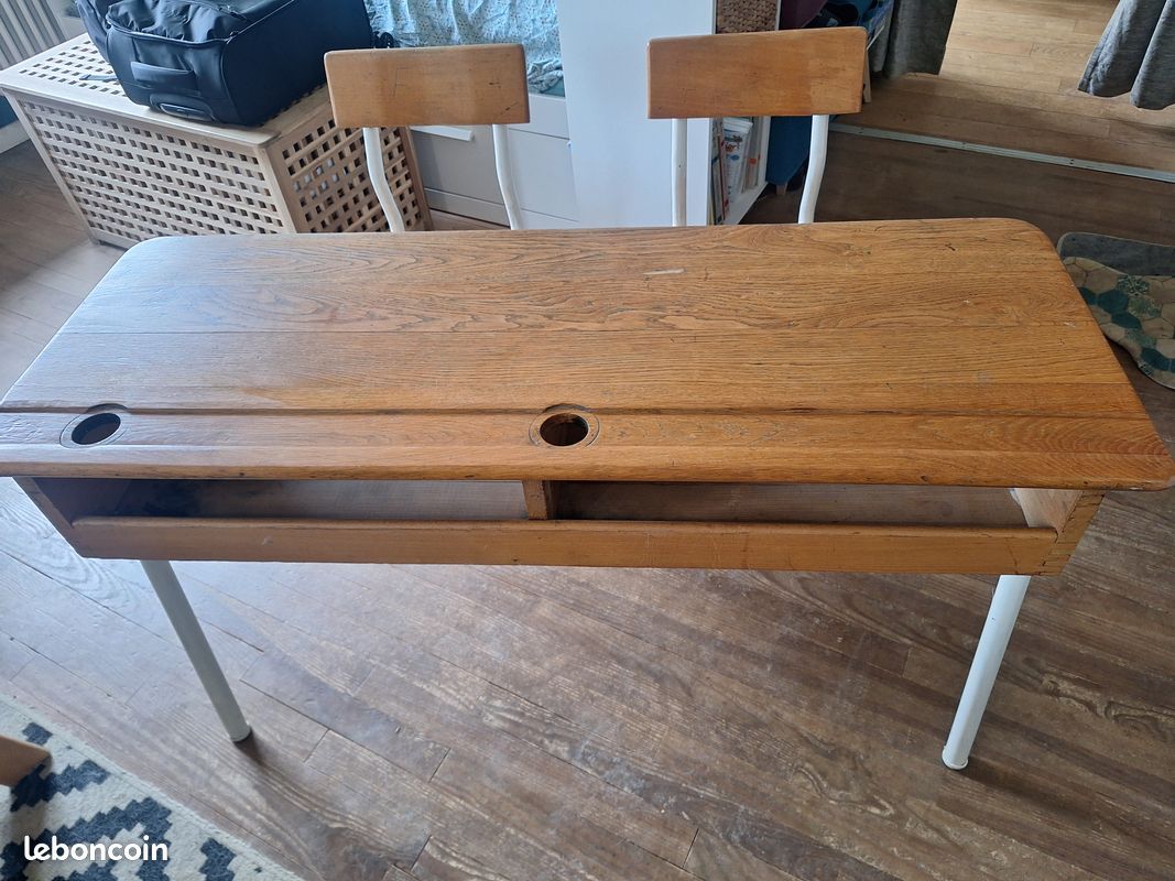 Bureau (image 1)