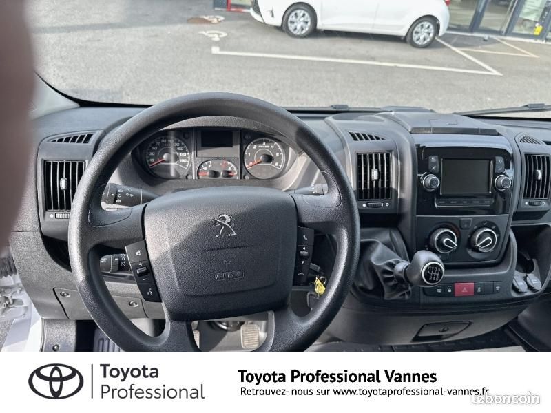 Peugeot Boxer Fg 330 L2H2 2.2 BlueHDi S&S 140ch Pro (image 6)
