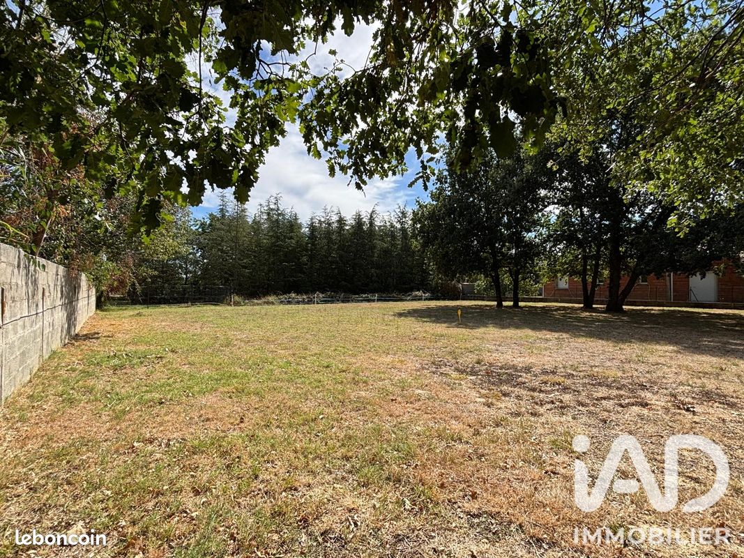 Terrain 1129 m² · à Muret · 1 129 m² · 116 000 €