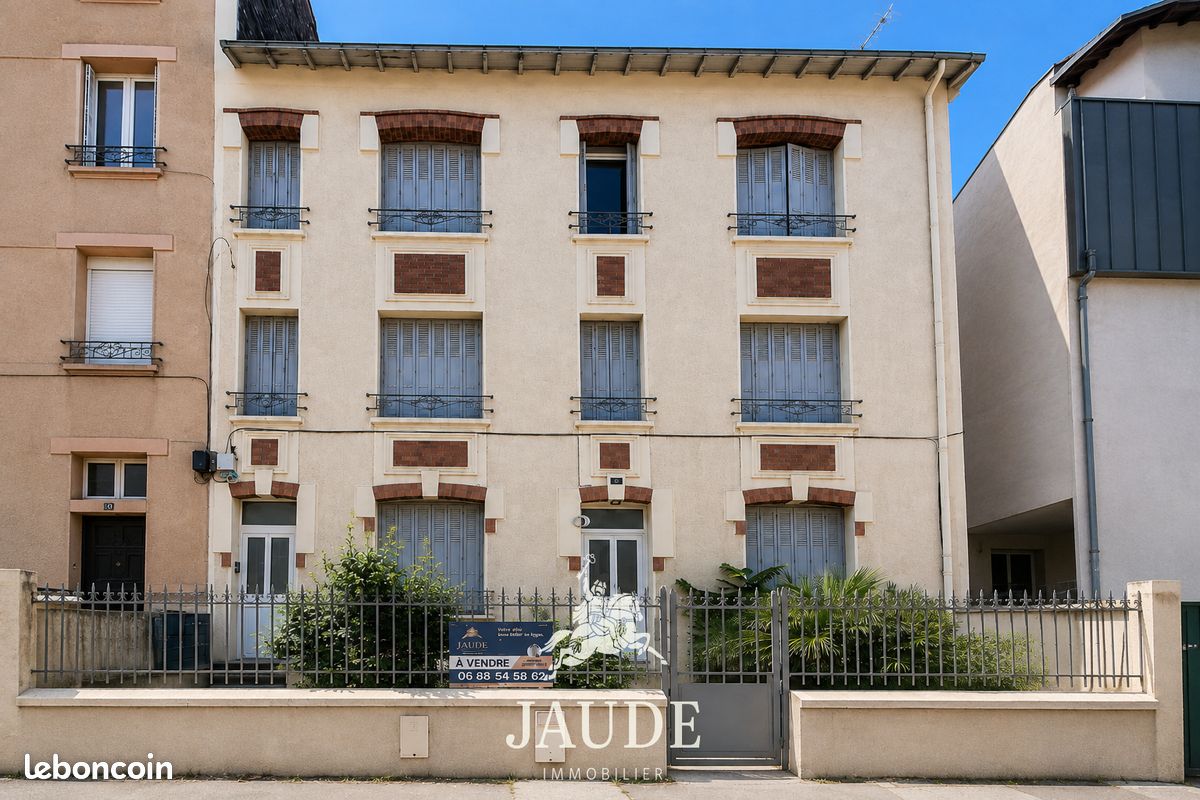 Immeuble 10 pièces 202 m² · à Clermont-Ferrand · 202 m² · 499 000 €