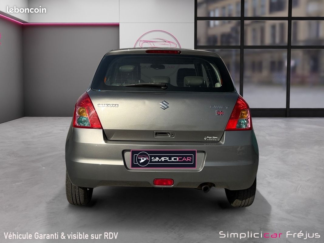 SUZUKI SWIFT 1.3 DDIS 75 SWIFT IN THE CITY 75Ch Garantie 12 mois (image 8)