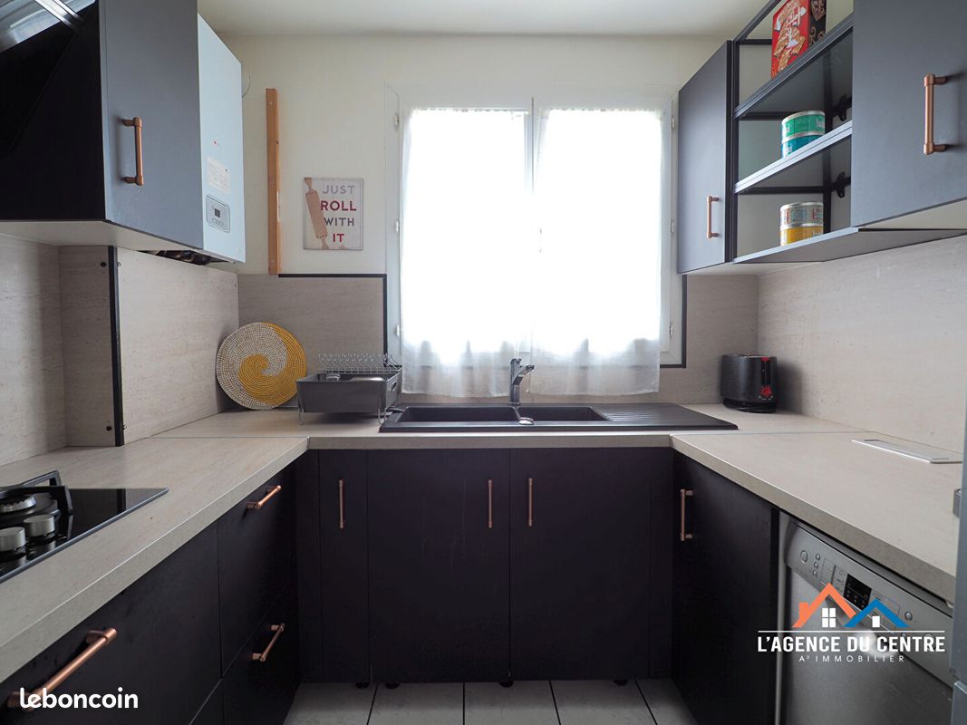 Maison a louer - 5 pièce(s) - 76 m2 - Surfyn