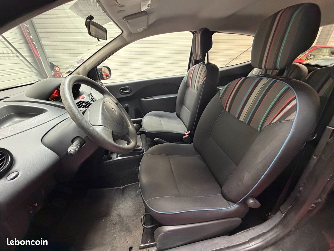 RENAULT TWINGO II 1.2 16v 75 CV eco2 Life + BLUETOOTH + USB + ISOFIX (image 10)