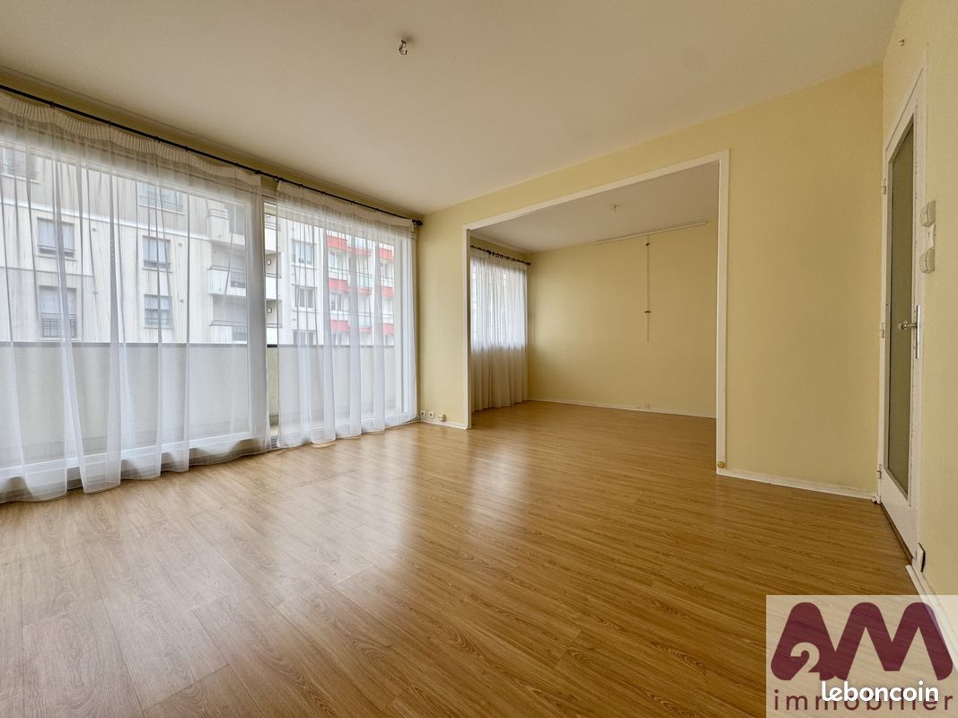 Appartement 4 pièces 81 m² · à Clermont-Ferrand · 81 m² · 992 €