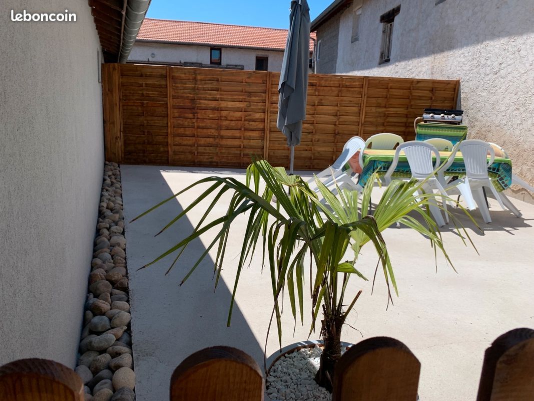Maison 4 pièces 90 m² · à Saint-Romain-le-Puy · 90 m² · 195 000 €
