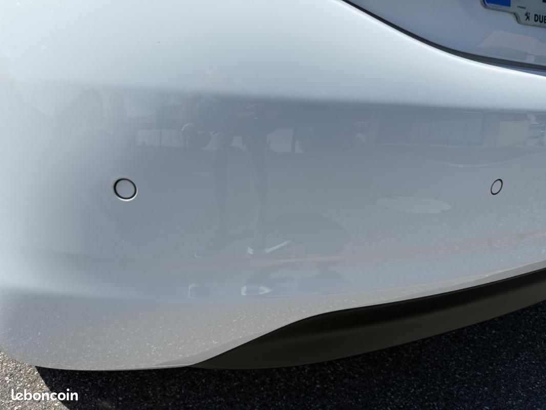 Peugeot 208 1.2 80 ch Active Business Start & Stop /Courroie neuve/CarPlay/Clim/Radar recul/Régul... (image 29)