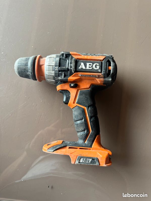 Perceuse AEG 160237 - Perceuse à Colonne Pour Bricolage - Métal - Dimensions 40x30x20 Cm