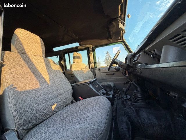 Land Rover DEFENDER land rover defender 110 TD5 9 places (image 37)