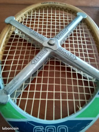 Ancienne Raquette De Tennis En Bois  Donnay Barbolat
