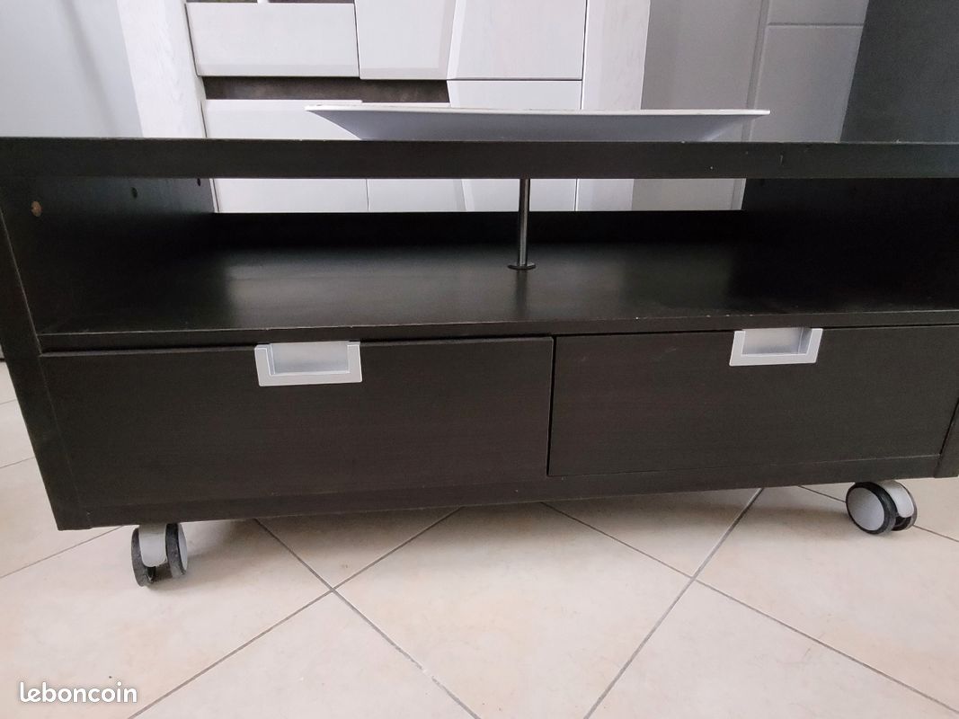 Meuble TV / Table basse Ikea (image 1)