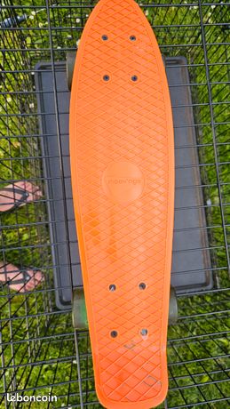 Skateboard Skate en Plastique Coloré 56CM Pour Sport et Amusant Bleu