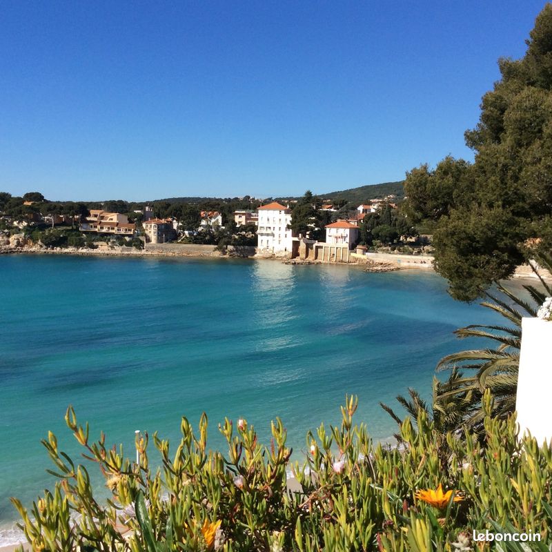 Bandol : studio 4 à 6 personnes, grande terrasse sur mer (image 2)