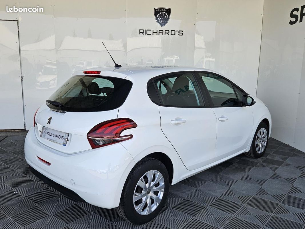 PEUGEOT 208 1.5 BlueHDi - 100 Active Business 5 places (image 4)