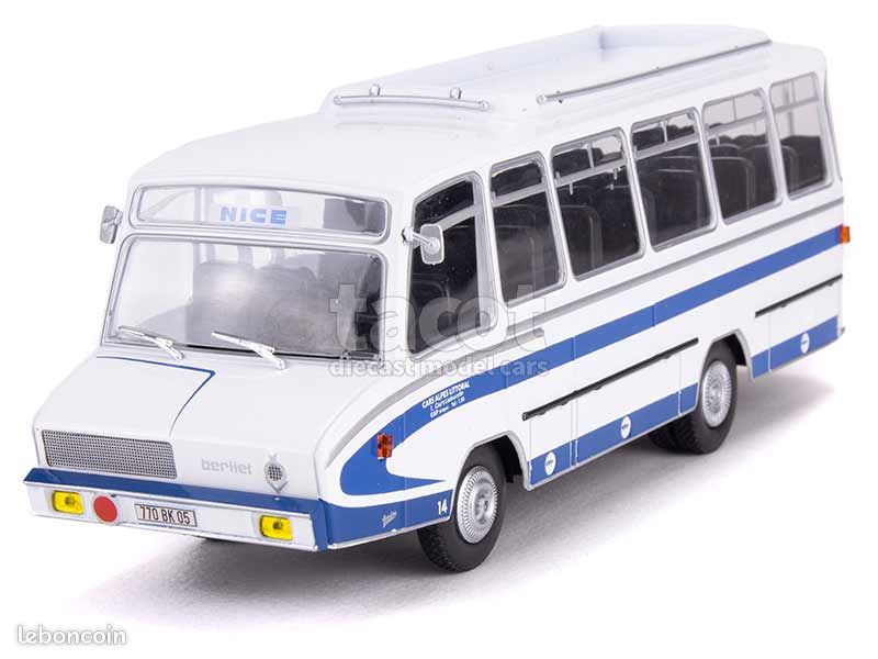 Berliet stradair 20 long rs 612 1/43 (image 1)