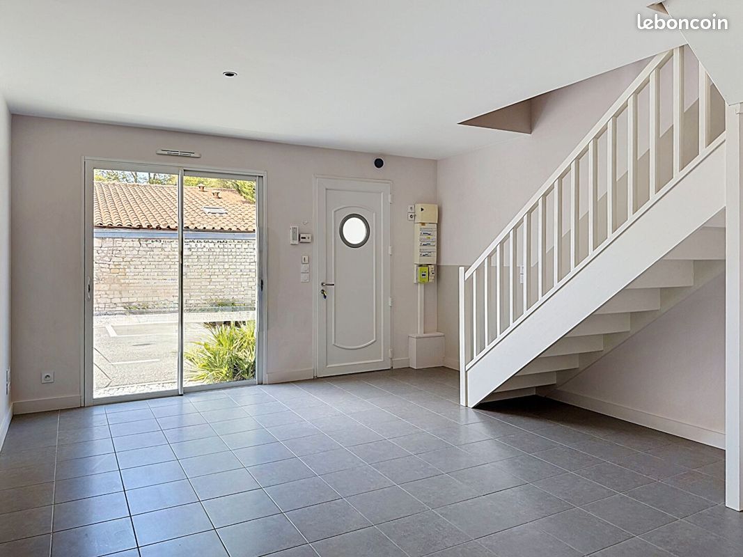 Maison 3 pièces 55 m² · à La Rochelle · 55 m² · 160 000 €