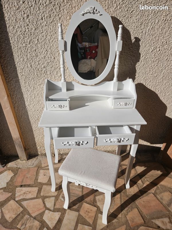 Coiffeuse blanche et tabouret (image 5)