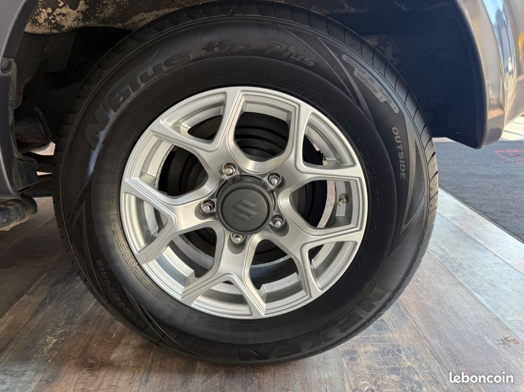 SUZUKI JIMNY JX Ranger Edition 1.3i VVT 86ch SUIVI COMPLET SUZUKI + Attelage + Galerie (image 31)