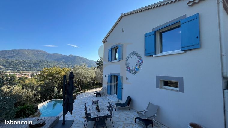 Villa 5 pièces 165 m²