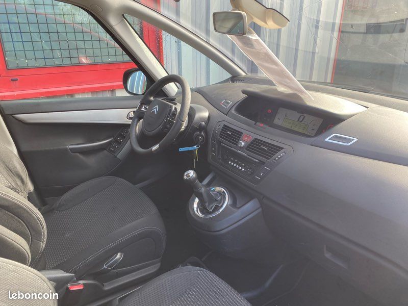 Citroen c4 Picasso 1.6 hdi 110 cv pack ambiance (image 4)