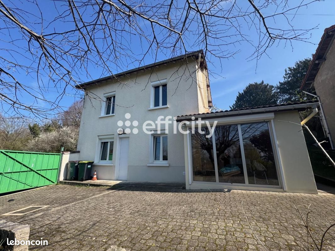 Maison 6 pièces 97 m² · à Thiers · 97 m² · 139 000 €