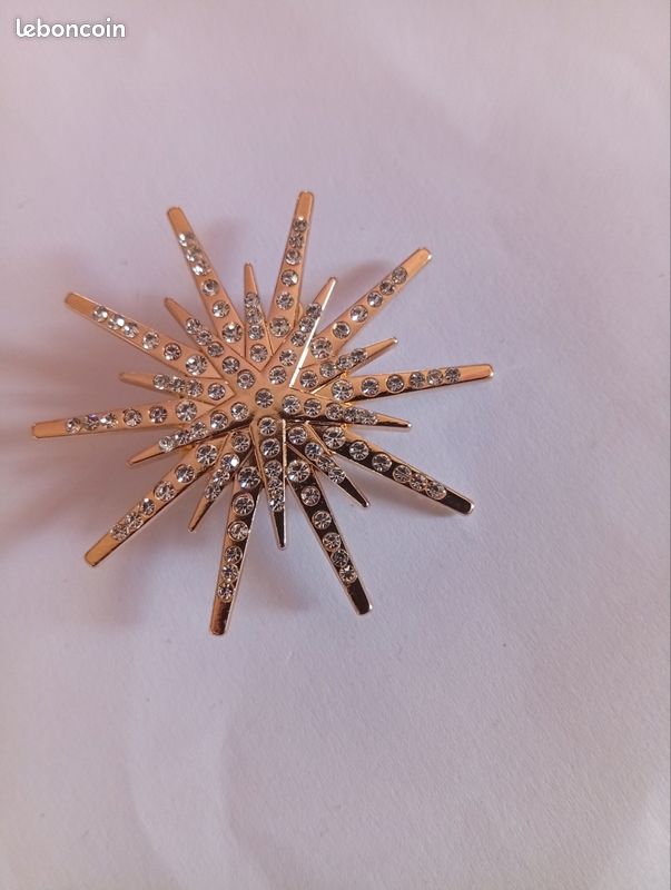 Broche Soleil Vintage Couleur Or Signée 3S - Bijou Ancien - Occasion Parfait état